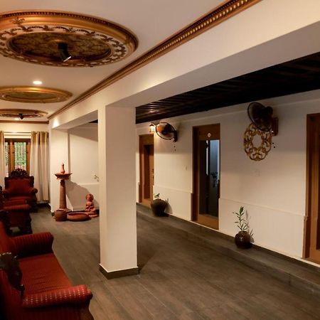 Best Heritage Home Iritti Экстерьер фото