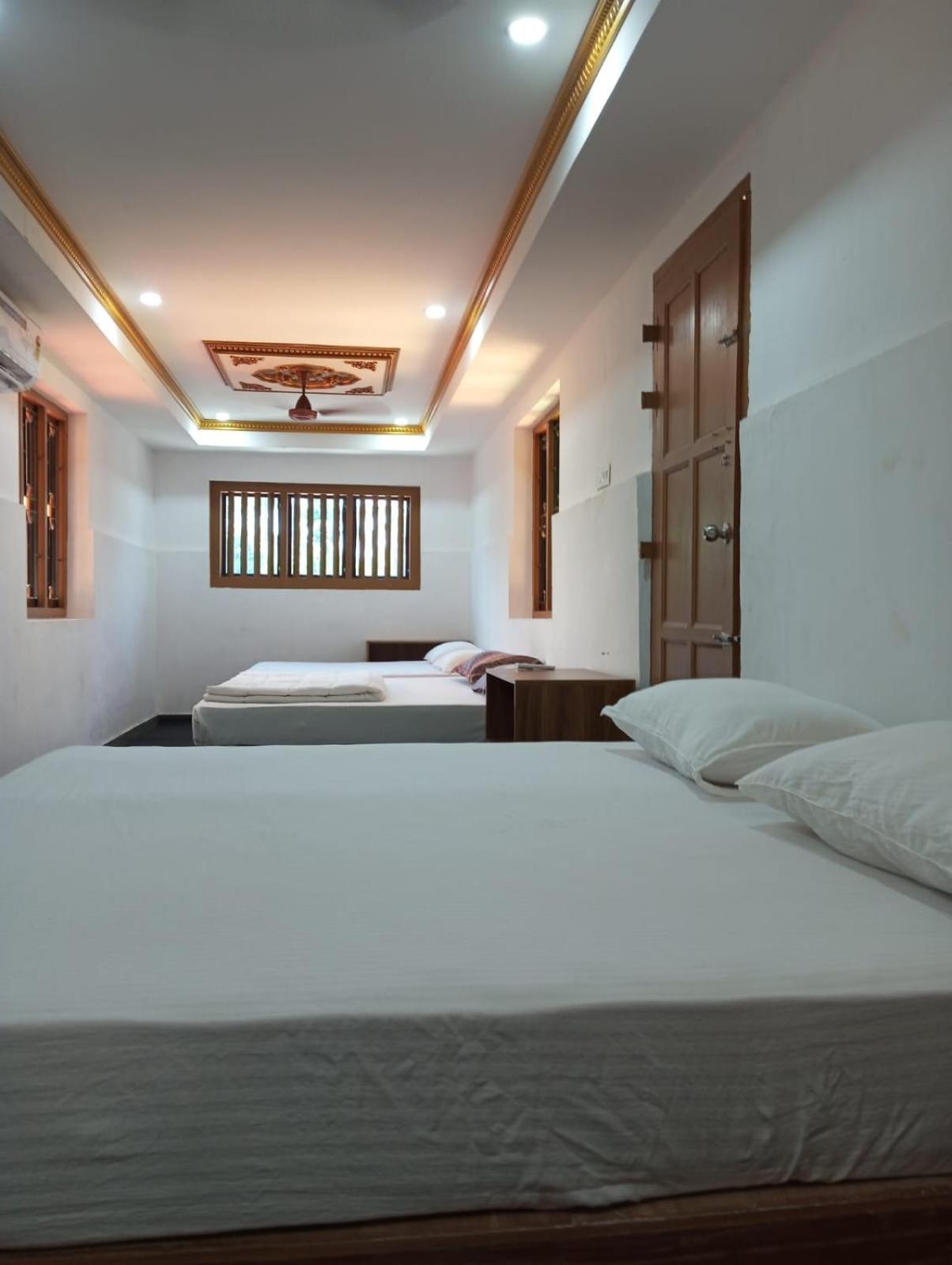 Best Heritage Home Iritti Экстерьер фото